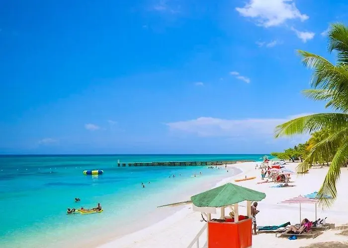 Paradise Sunsets - Entire Gated & Parking Appartement Montego Bay